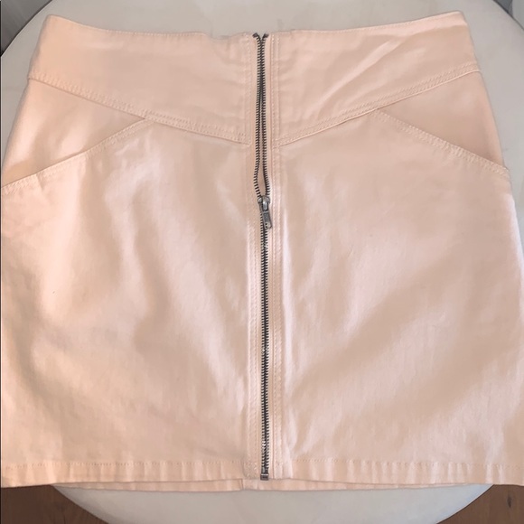 5/$25❗️Peach mini skirt - Picture 5 of 6